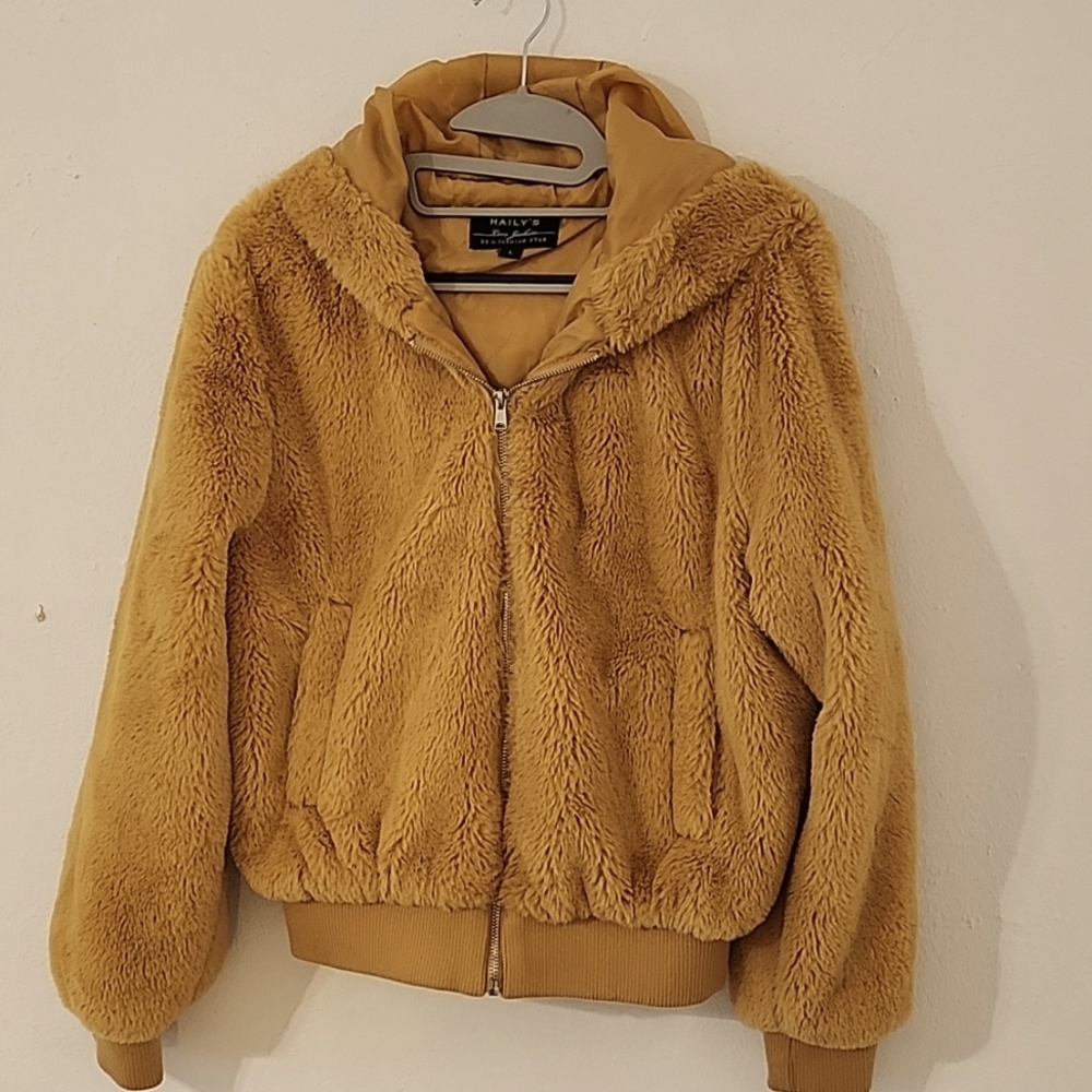 Hailey's Love Jacket, plush, warm, honey colored zip-up, hooded jacket, Sz L